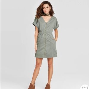 Women’s XS dress